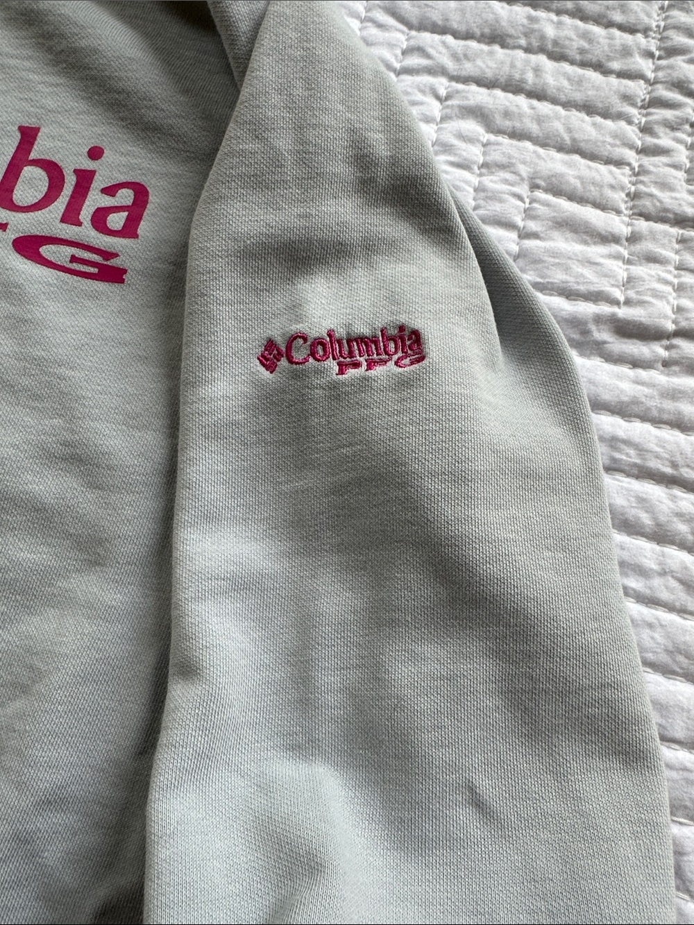 Columbia PFG Light Sage Green Crewneck Sweatshirt with Berry Logo - Picture 6 of 7